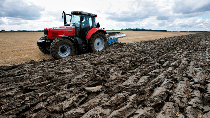 agro traktor plov stubmark
