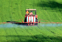 Forbyd brugen af PFAS-pesticider i landbruget, før det er for sent